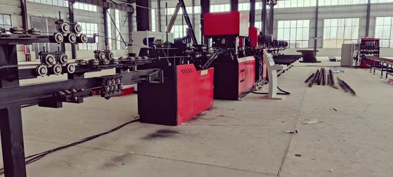 पीएलसी नियंत्रण स्टील बार वेल्डिंग मशीन 7.5kw वेल्डिंग ऊंचाई 70-270mm