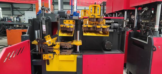 पीएलसी स्टील बार वेल्डिंग मशीन वेल्डिंग ऊंचाई 70mm-270mm के साथ