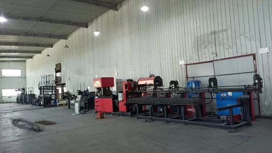 रिबर स्वचालित तार जाल वेल्डिंग मशीन 400-500A पीएलसी नियंत्रण